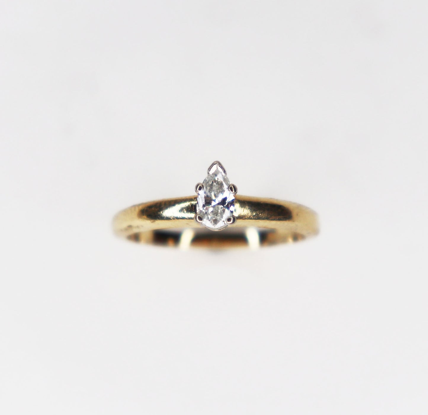 14kt Pear Diamond Ring