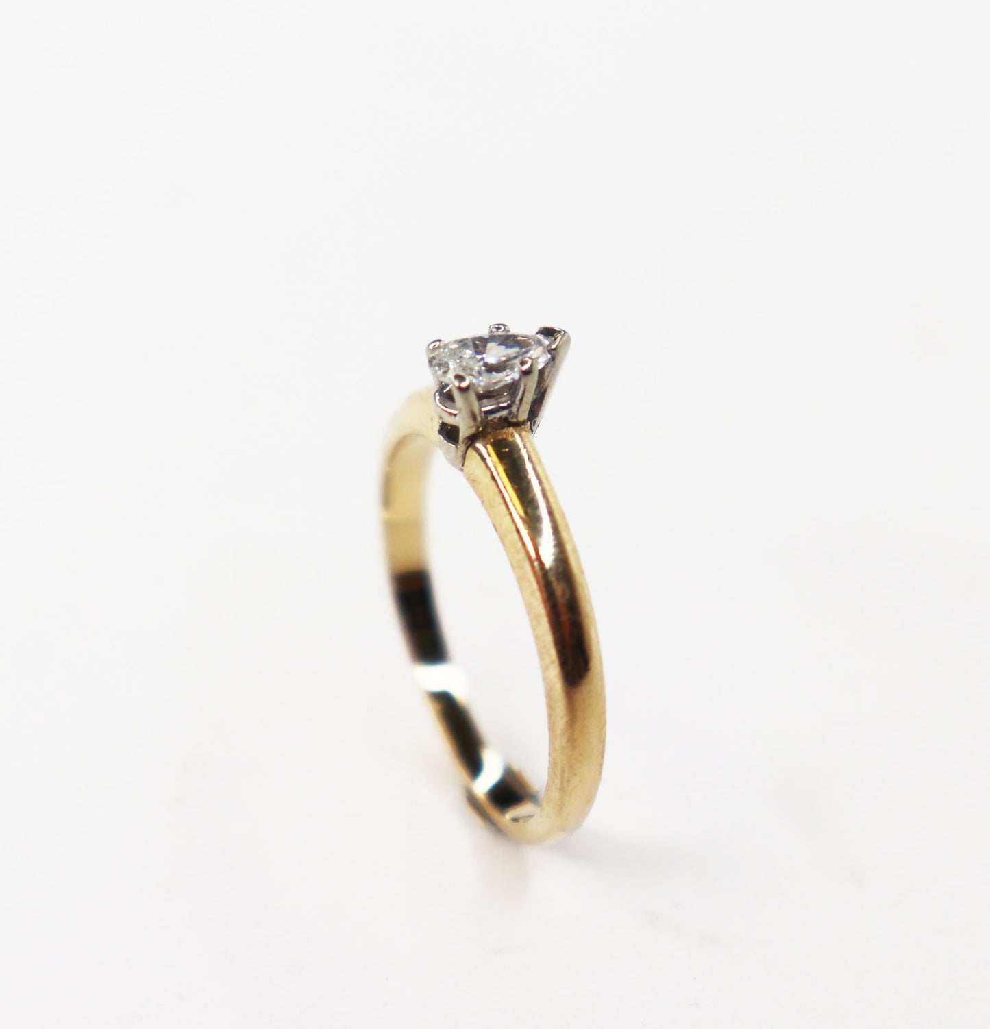14kt Pear Diamond Ring