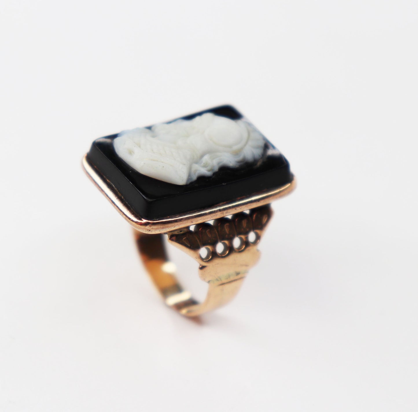 Cameo Ring
