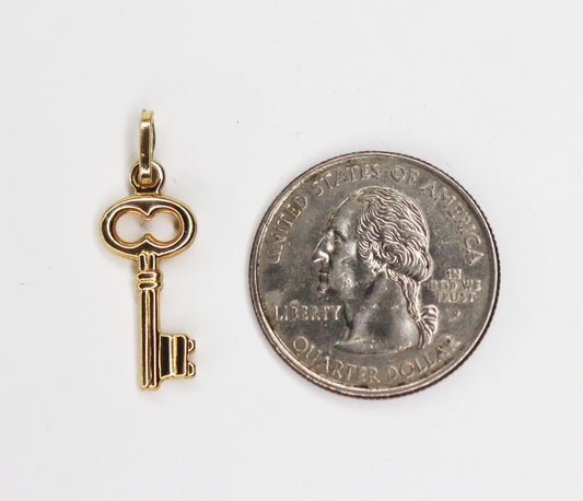 Vintage Skeleton Key Charm