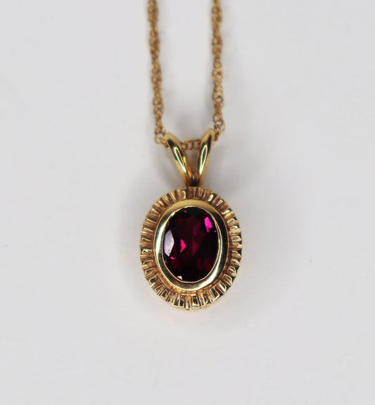 14kt Garnet Pendant