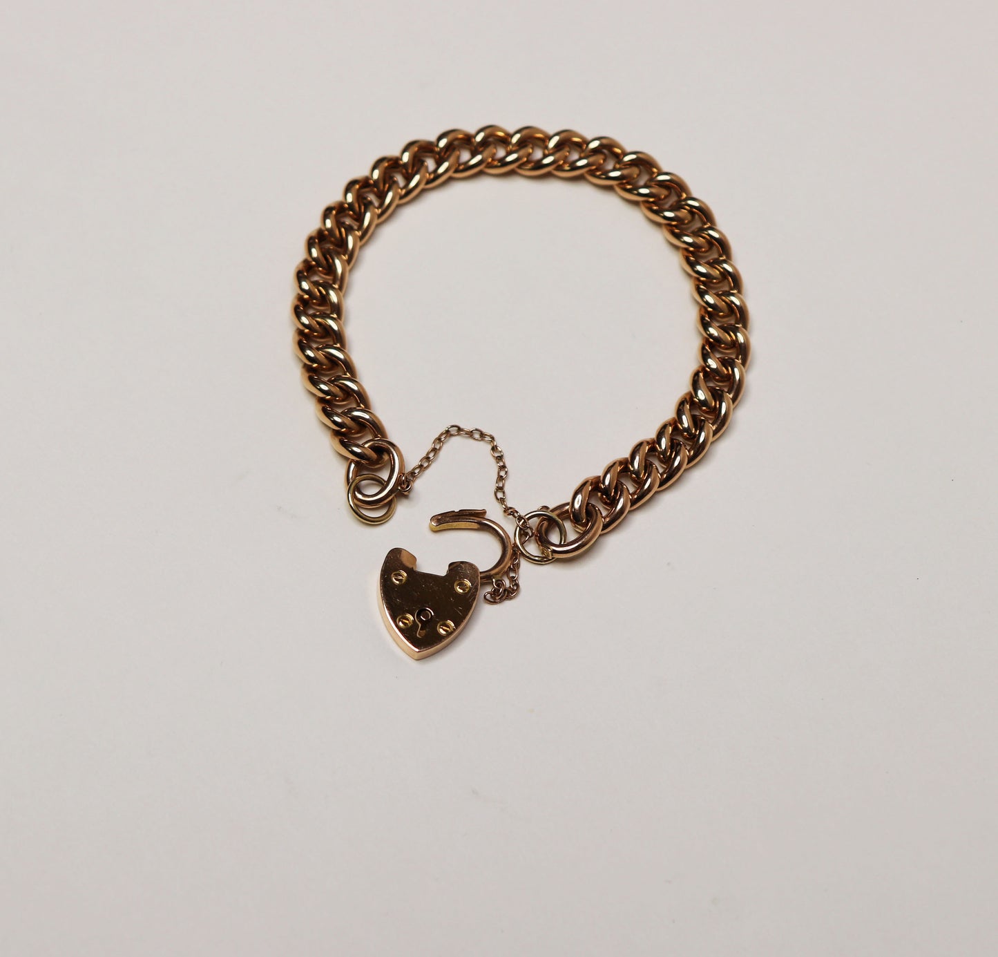 15kt English Gold Heart Padlock Bracelet