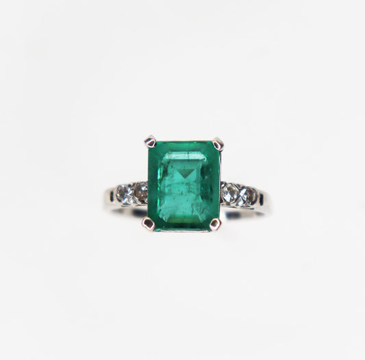 Emerald & Diamond Ring