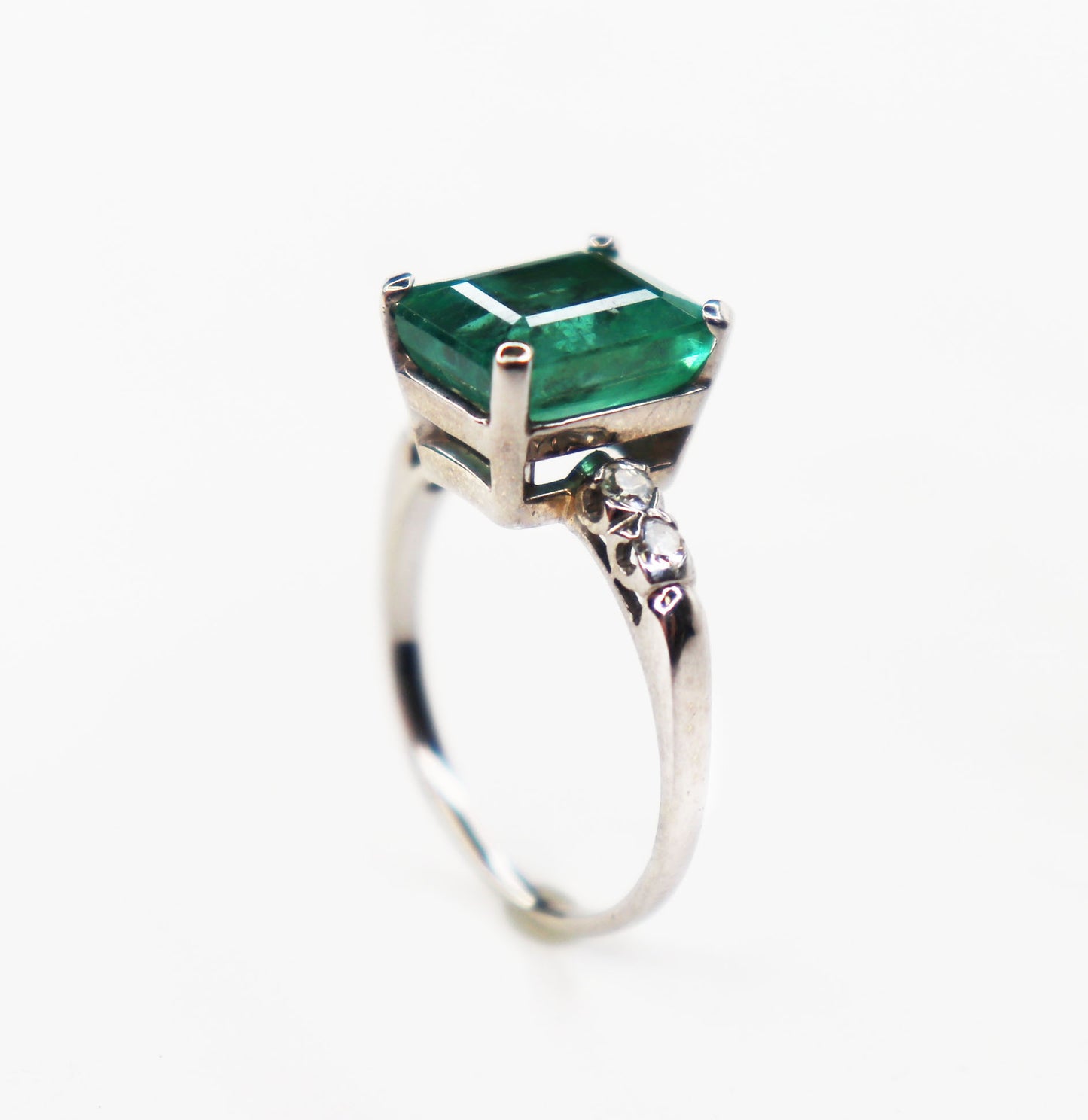 Emerald & Diamond Ring