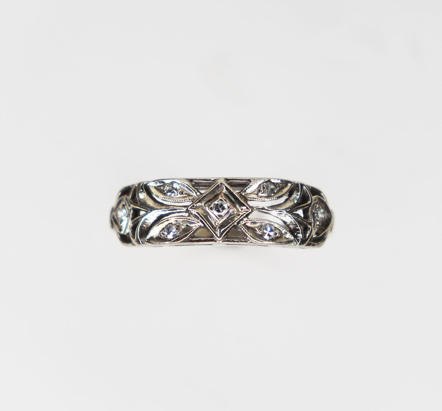 Art Deco Filigree Top Ring