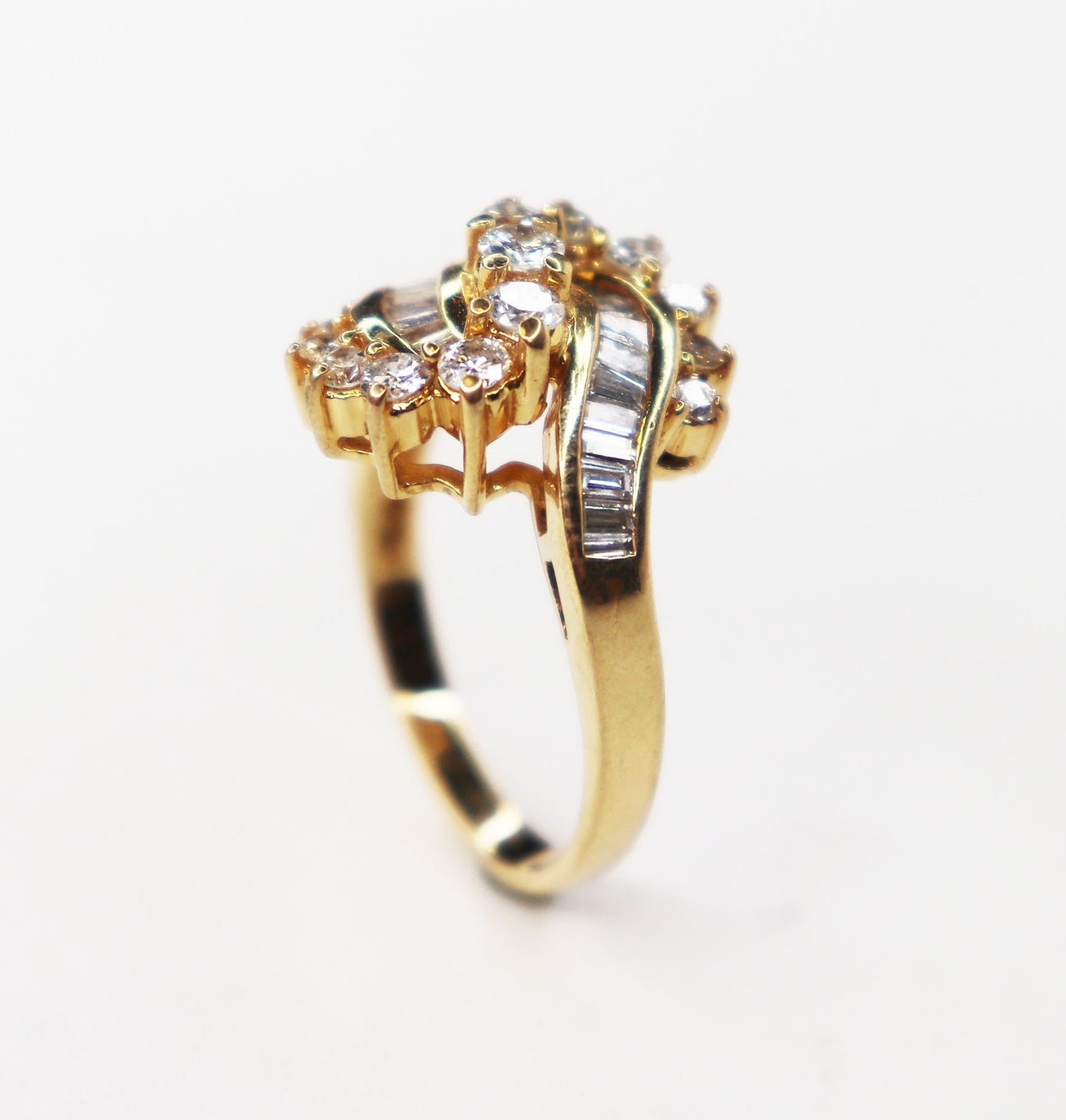 18kt Diamond Spray Ring