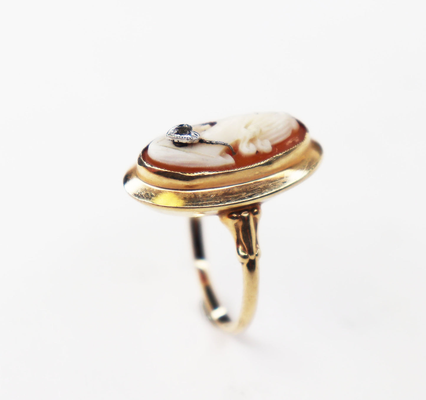 Deco Era 10kt Cameo Ring