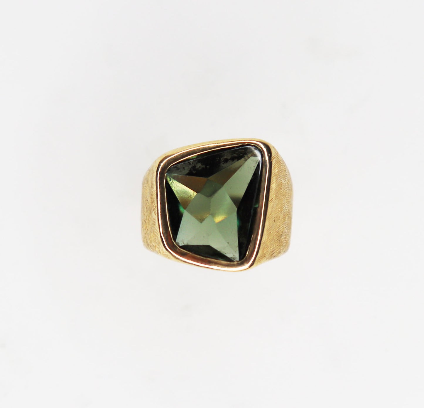 14kt Green Spinel Geometric Ring