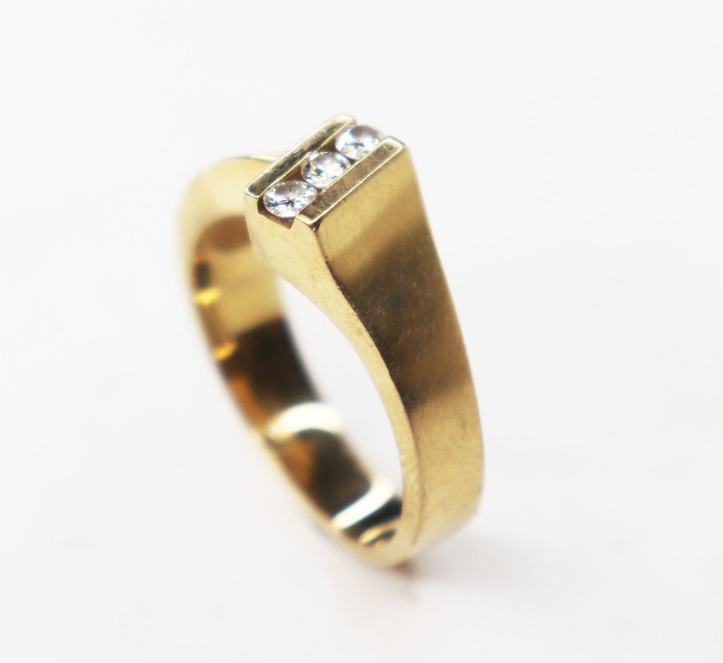 14kt Modern Diamond Band