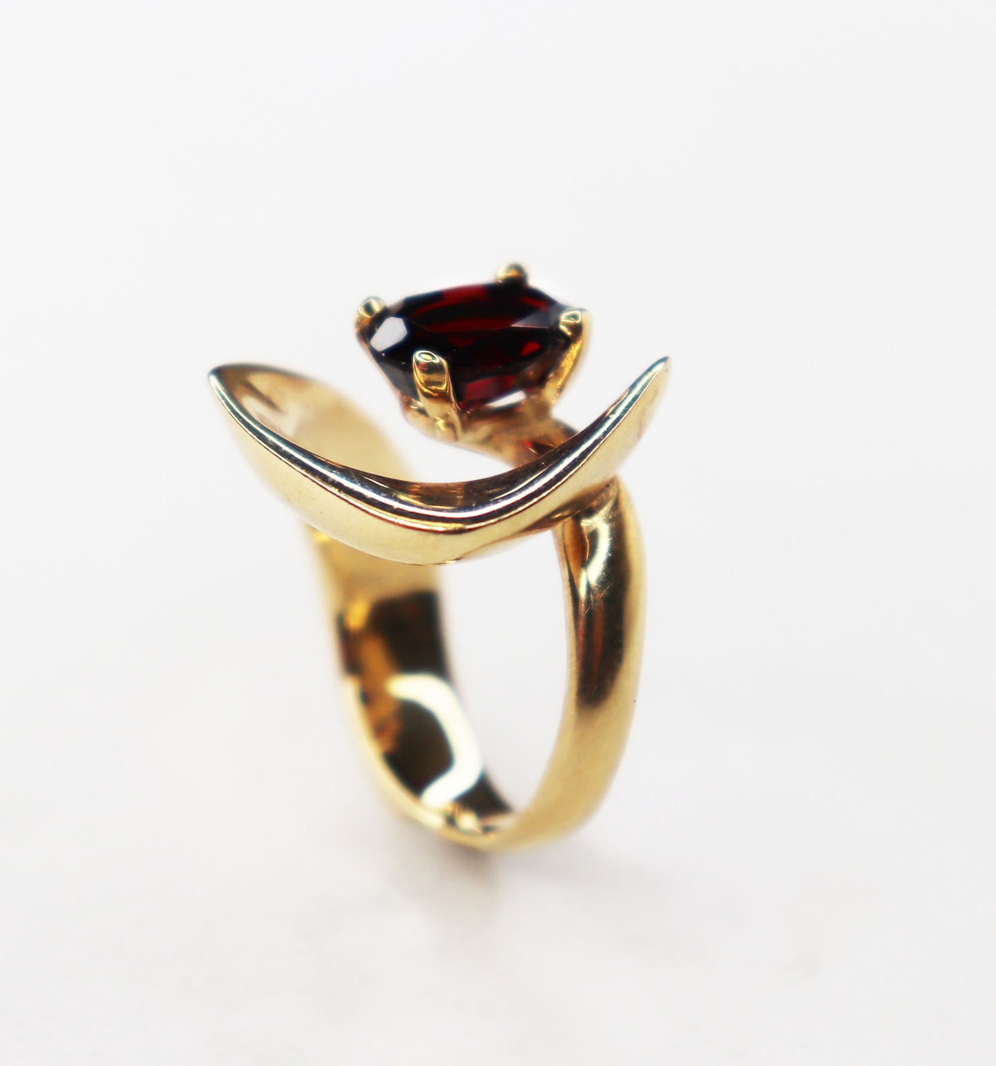 14kt Garnet Freeform Ring