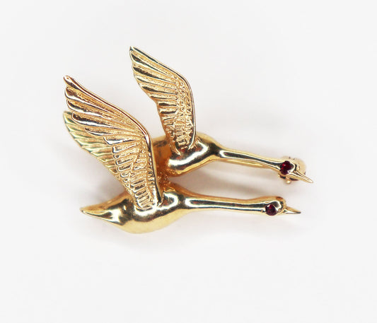 14kt Vintage Migrating Geese Brooch