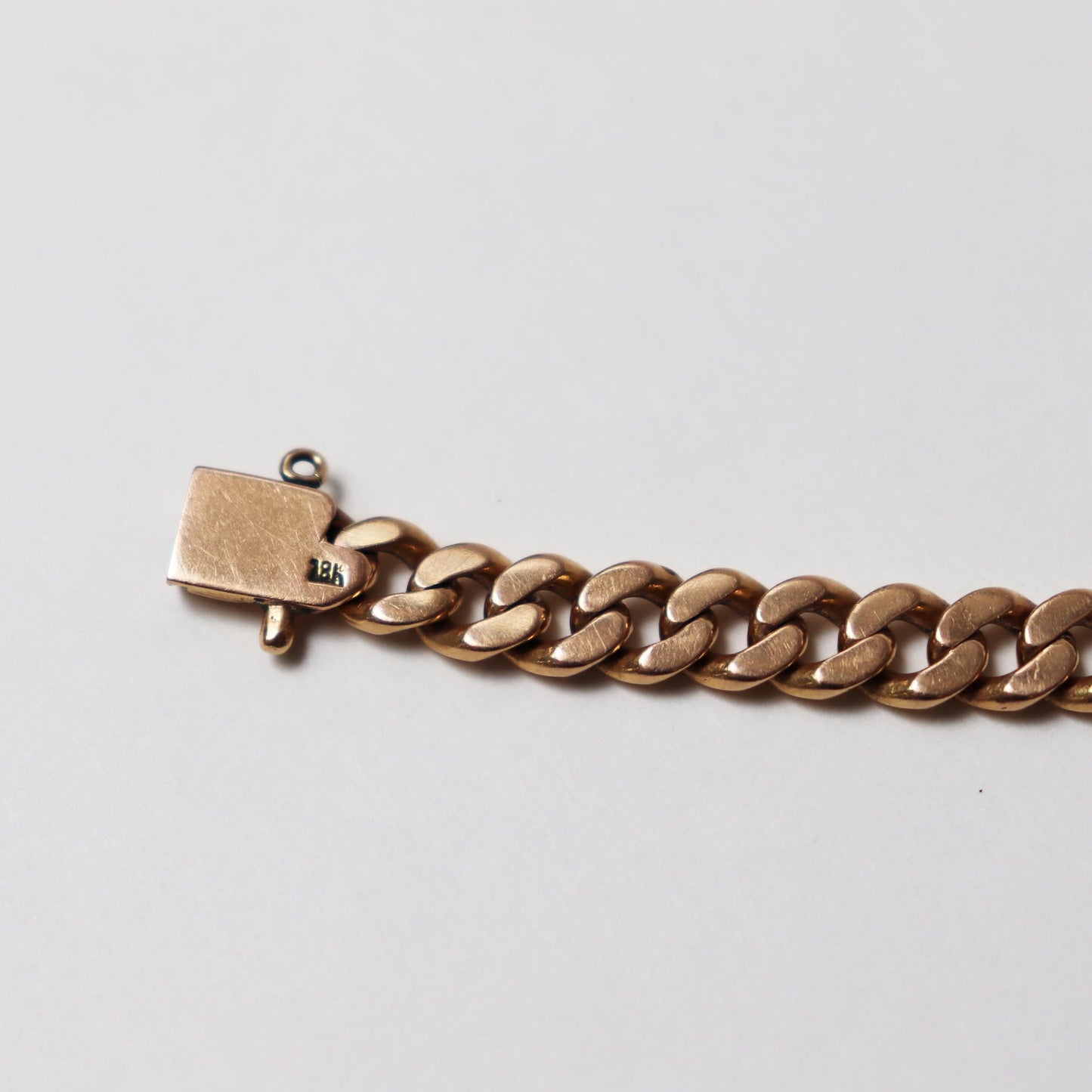 18kt Curb Link Bracelet