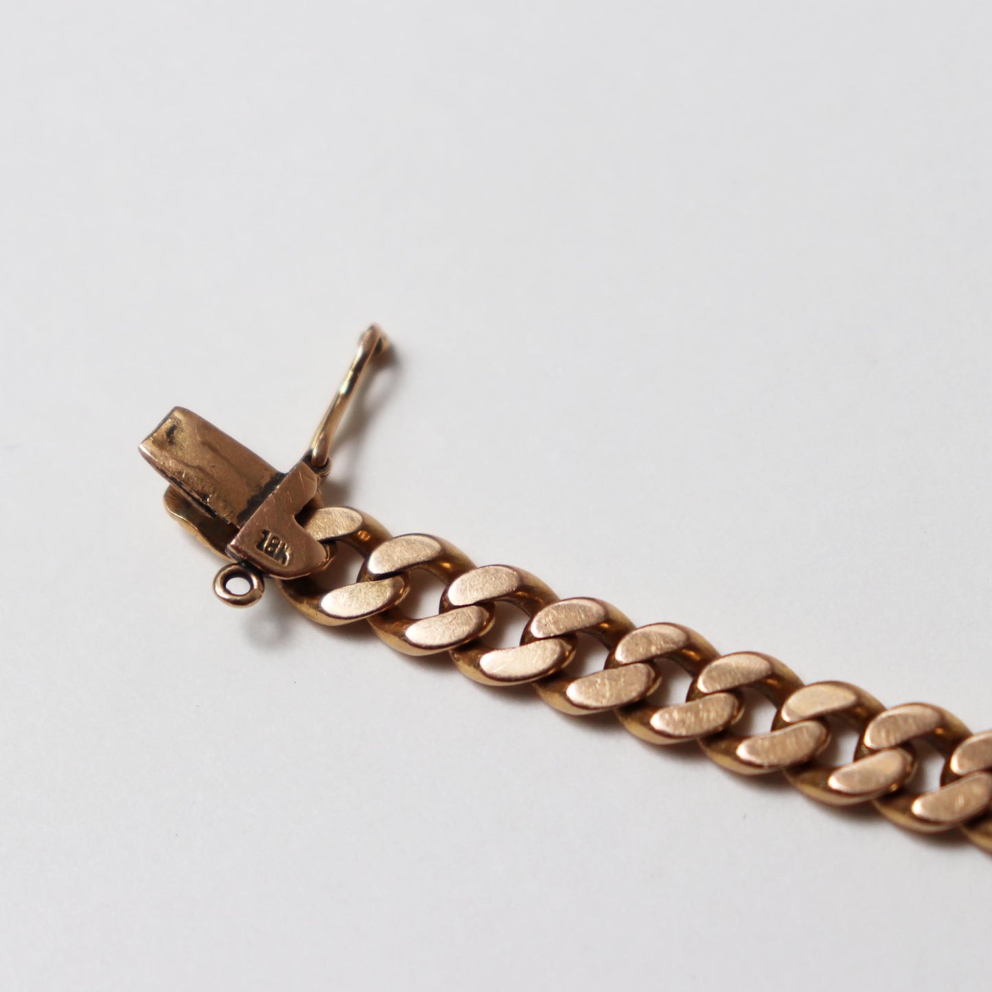 18kt Curb Link Bracelet